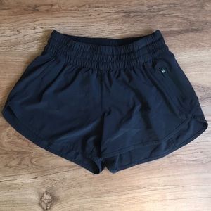Lululemon black shorts